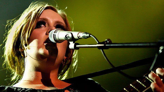 Adele Ready to Tour Again Following Album Release