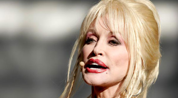 Dolly Parton Prepares for Summer Tour