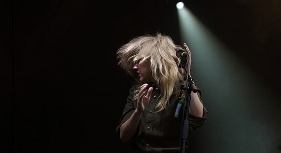 Ellie Goulding Brings English Flavor Stateside
