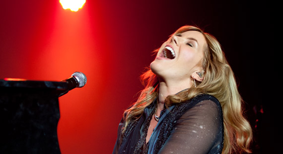 Concert Review: Star 94 Jingle Jam at Gwinnett Arena in Duluth