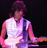 Jeff Beck to Embark on Canadian Tour
