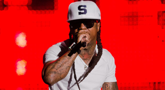 Lil Wayne Takes on Skateboard, Skateboard Wins