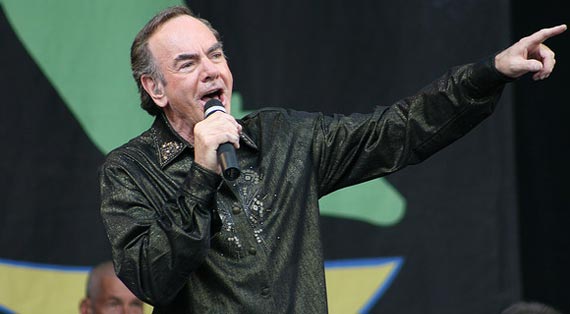 Neil Diamond is Feeling Summer with 2012 Arena Tour