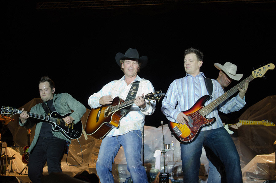 Clay Walker at Toadlick Music Festival