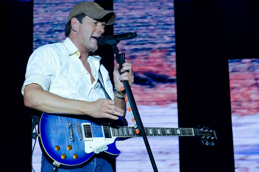Rodney Atkins at Toadlick Music Festival